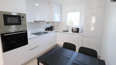 o1jmqmpp8p1kc545mrj811r51ut31v