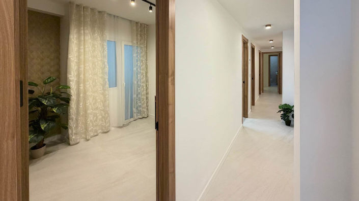 Image No.23-4 Bed Apartment for sale