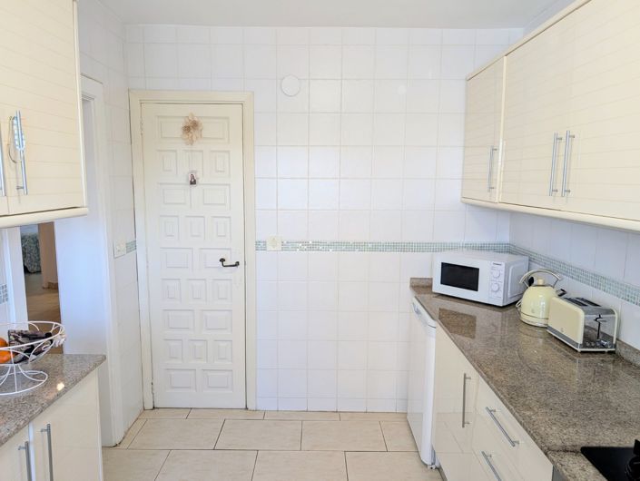 Image No.16-2 Bed Villa for sale