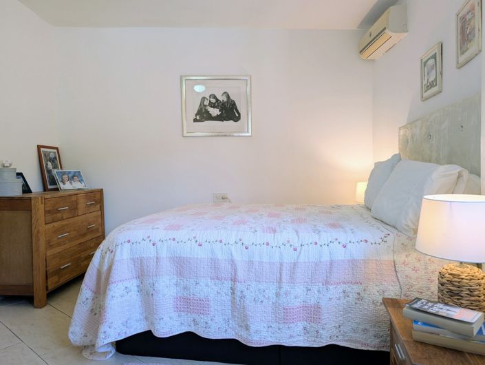 Image No.19-2 Bed Villa for sale