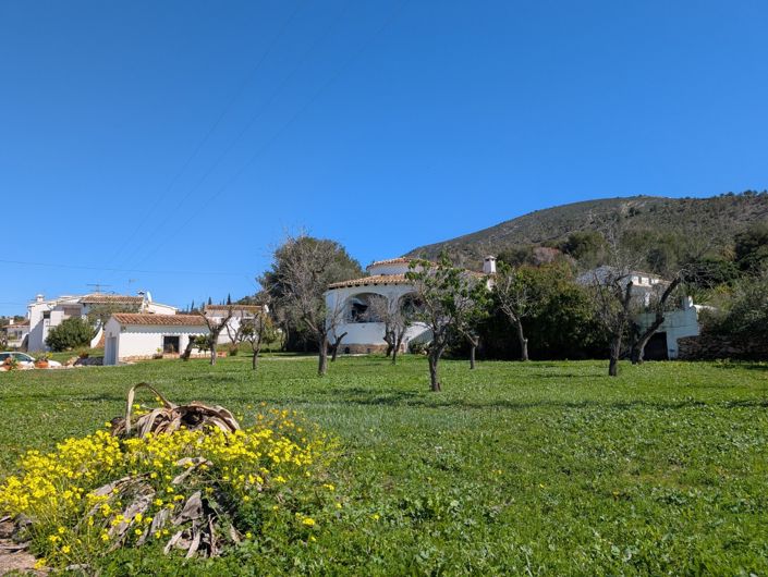 Image No.4-2 Bed Villa for sale