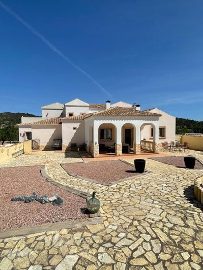 Image No.2-Villa de 6 chambres à vendre à Encebras