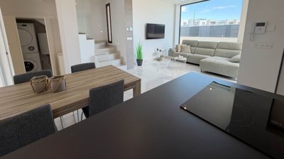 o1jmnkea41va5n331eo31kmn18gh3o