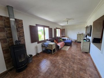 wimg-20250603-wa0025