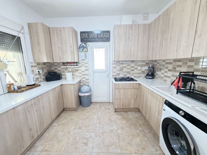 Image No.11-2 Bed Bungalow for sale