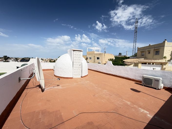 Image No.18-2 Bed Bungalow for sale