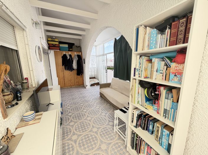 Image No.8-2 Bed Bungalow for sale