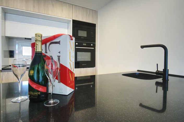 Image No.23-2 Bed Apartment for sale