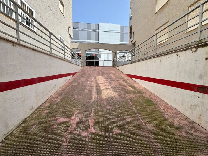 Image No.16-2 Bed Apartment for sale