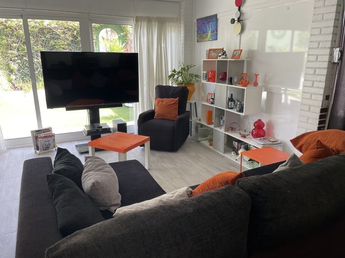 Image No.12-2 Bed Villa for sale