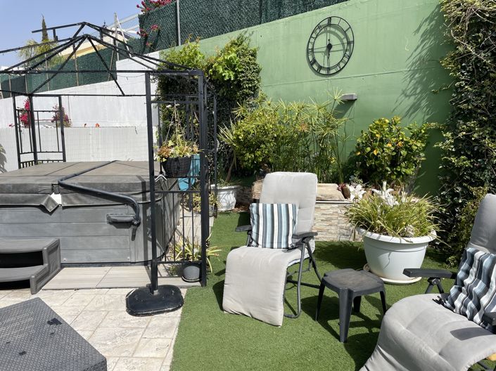 Image No.27-2 Bed Villa for sale