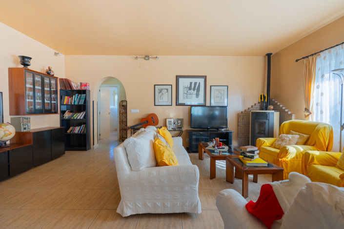 Image No.9-2 Bed Villa for sale