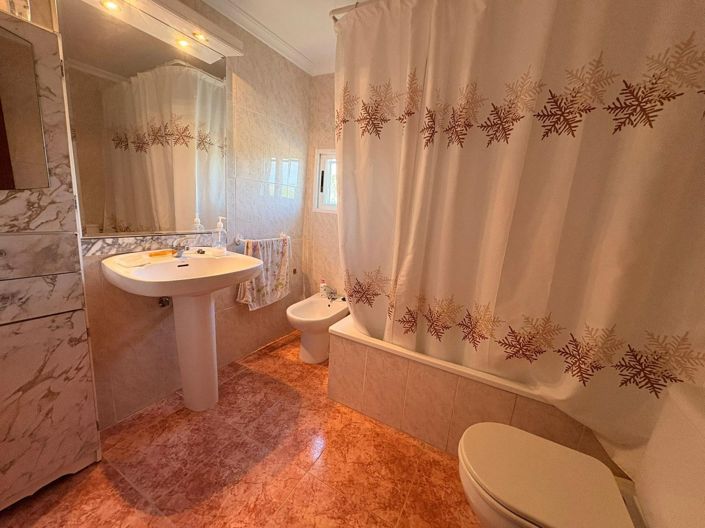 Image No.30-3 Bed Villa for sale