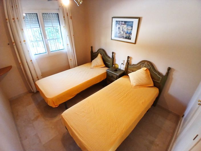 Image No.22-2 Bed Bungalow for sale