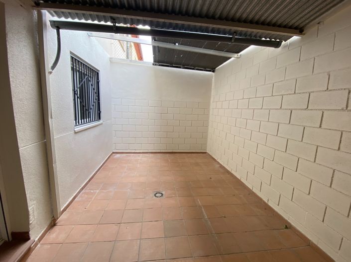 Image No.15-4 Bed Townhouse for sale