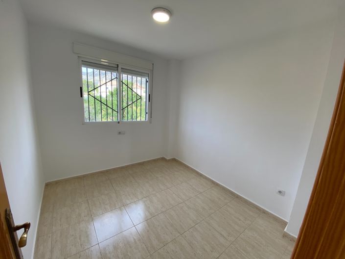 Image No.31-4 Bed Townhouse for sale