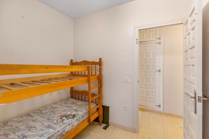 Image No.15-3 Bed Apartment for sale