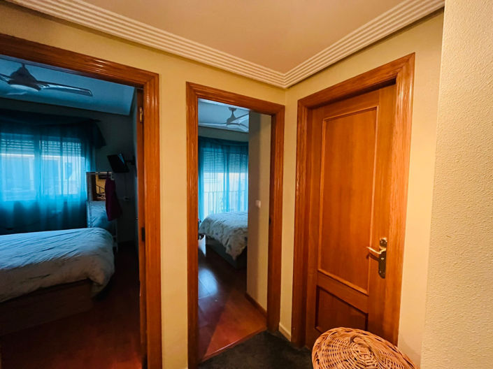 Image No.35-2 Bed Townhouse for sale
