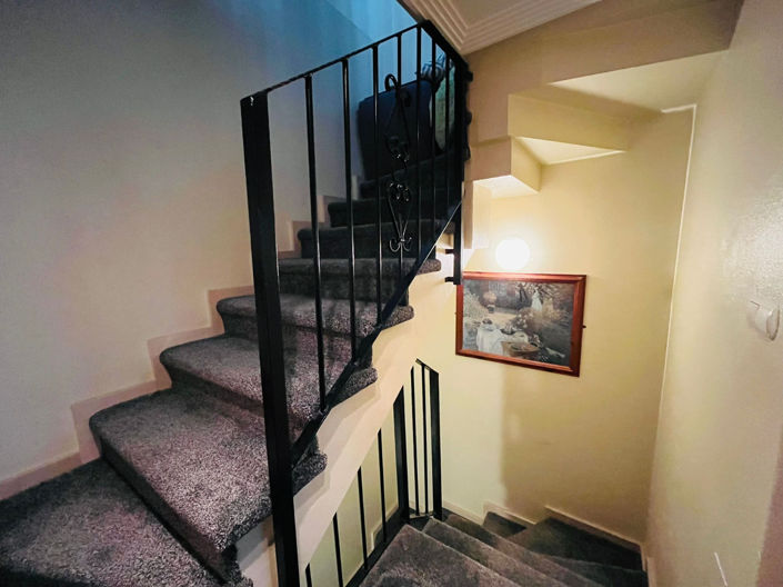 Image No.37-2 Bed Townhouse for sale