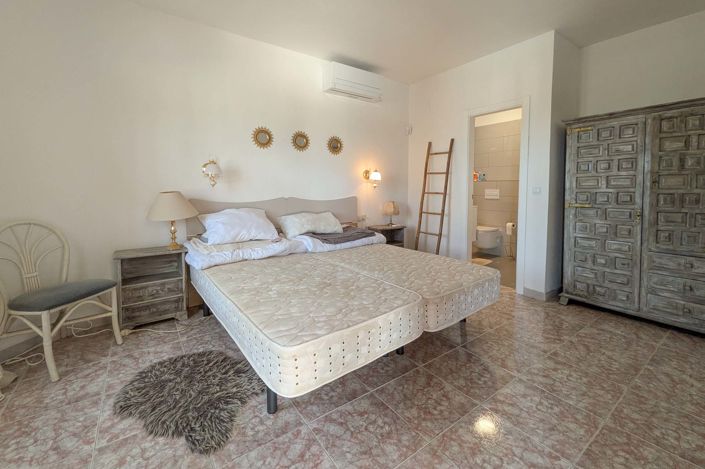Image No.36-4 Bed Villa for sale