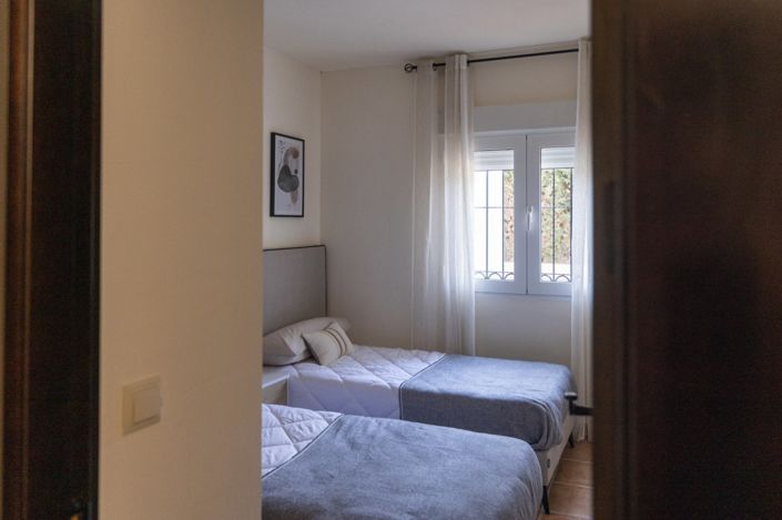Image No.37-3 Bed Villa for sale