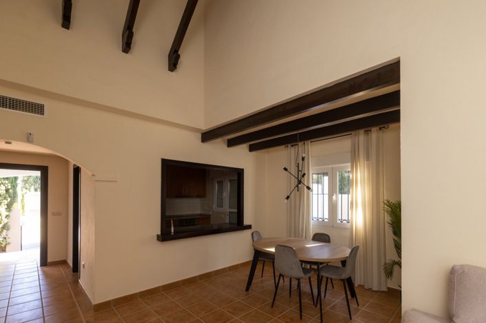 Image No.8-3 Bed Villa for sale