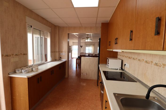Image No.20-5 Bed Property for sale