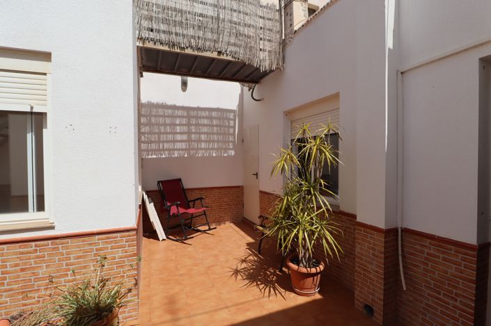 Image No.26-5 Bed Property for sale