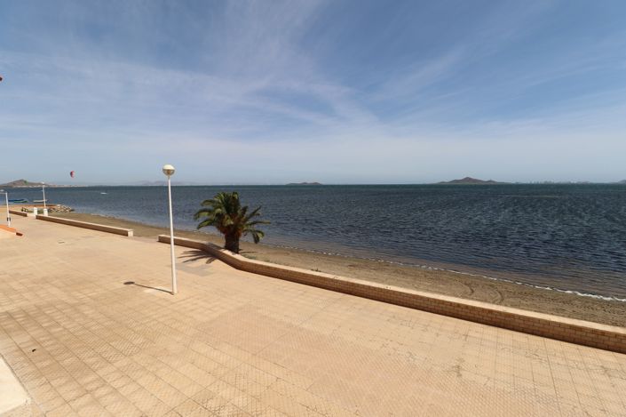 Image No.28-5 Bed Property for sale