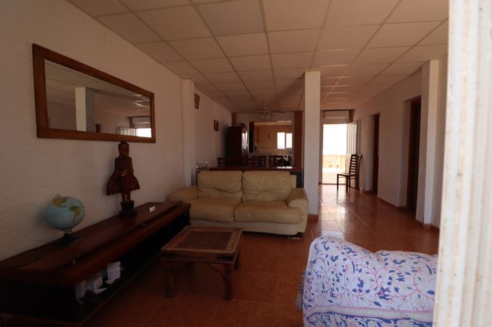 Image No.4-5 Bed Property for sale