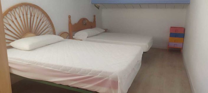 Image No.12-3 Bed Property for sale