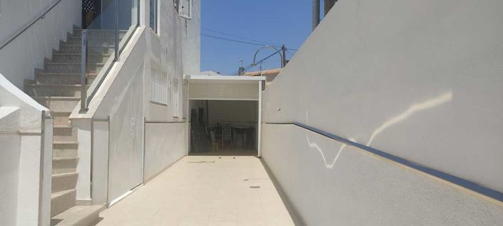 Image No.3-3 Bed Property for sale