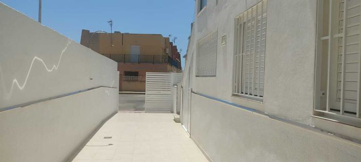 Image No.4-3 Bed Property for sale