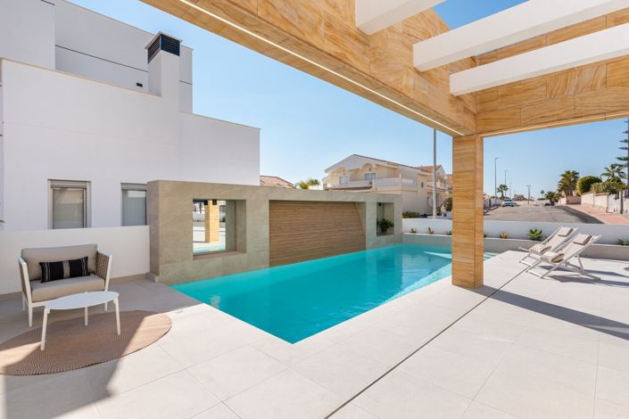 Image No.32-4 Bed Apartment for sale