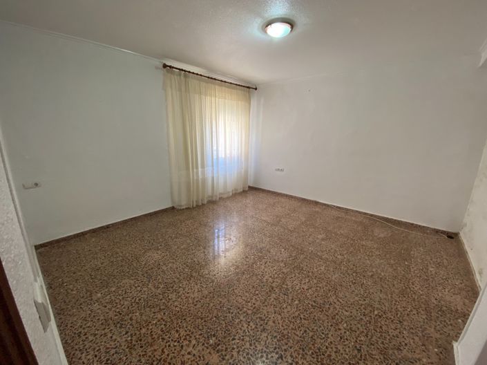 Image No.4-Appartement de 3 chambres à vendre à Sax