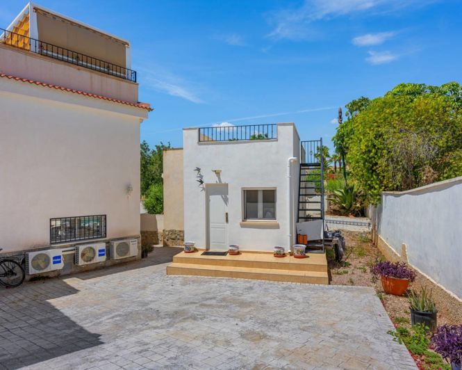 Image No.21-7 Bed Villa for sale