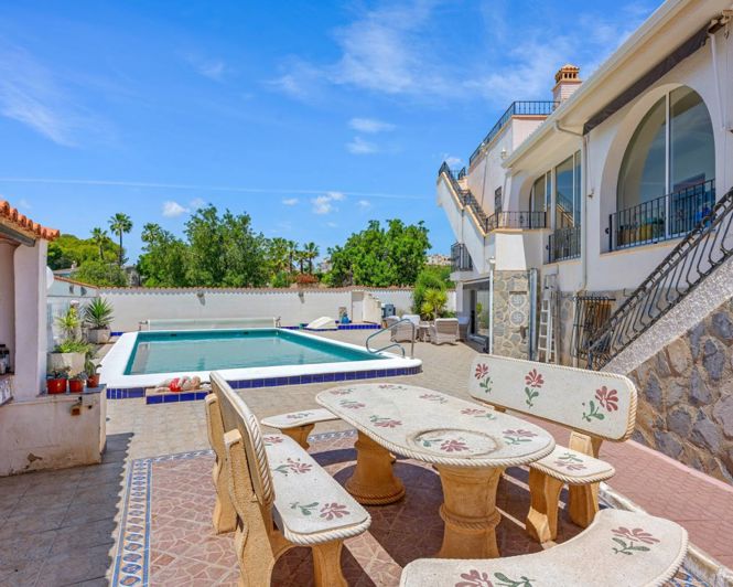 Image No.27-7 Bed Villa for sale
