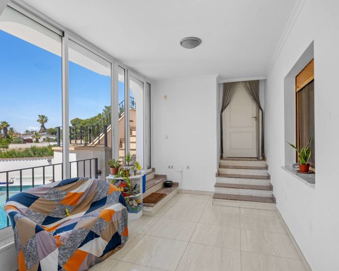 Image No.9-7 Bed Villa for sale