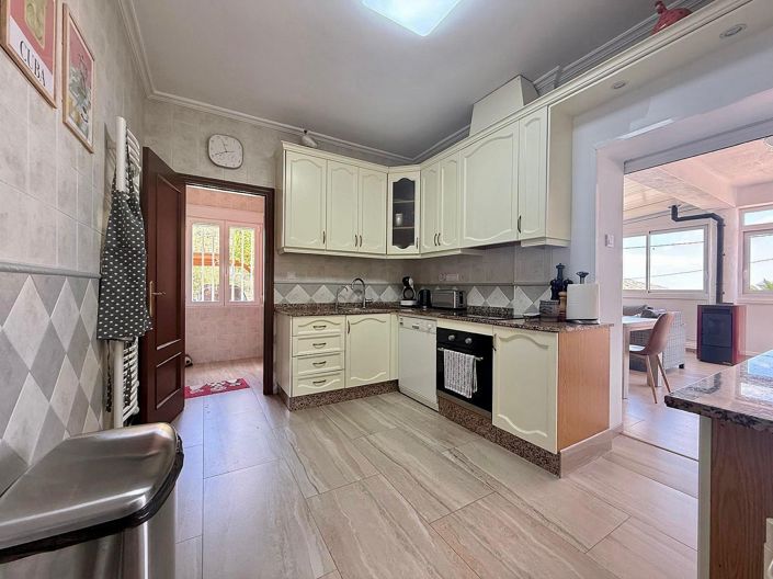 Image No.15-4 Bed Villa for sale