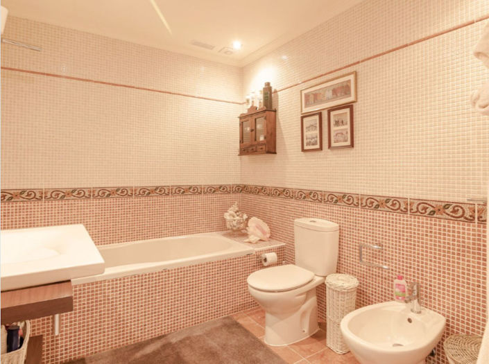 Image No.12-5 Bed Villa for sale
