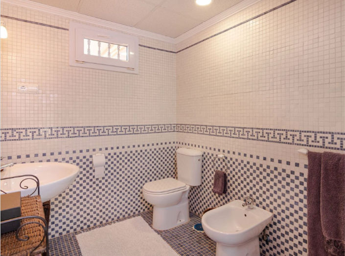 Image No.18-5 Bed Villa for sale