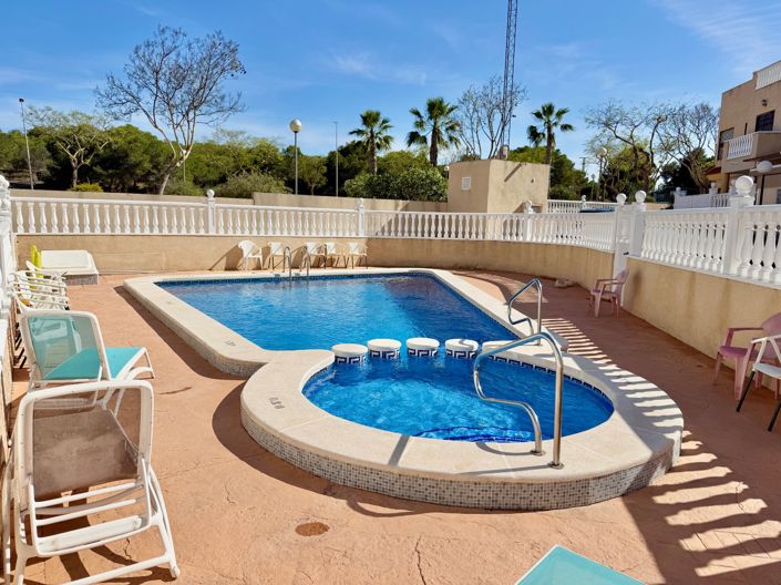 Image No.2-Villa de 3 chambres à vendre à Guardamar del Segura