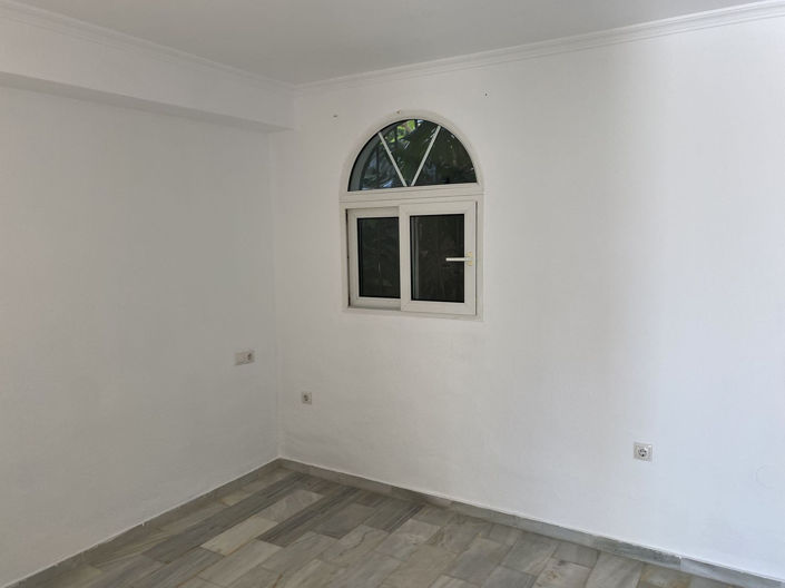 Image No.17-3 Bed Apartment for sale