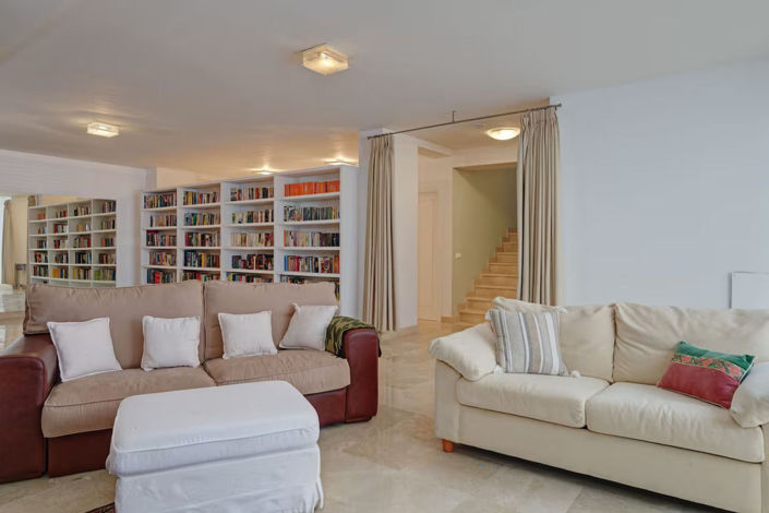 Image No.19-4 Bed Villa for sale