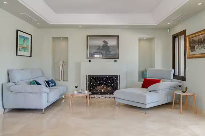 Image No.3-4 Bed Villa for sale
