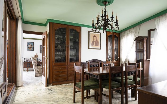 Image No.3-8 Bed Townhouse for sale