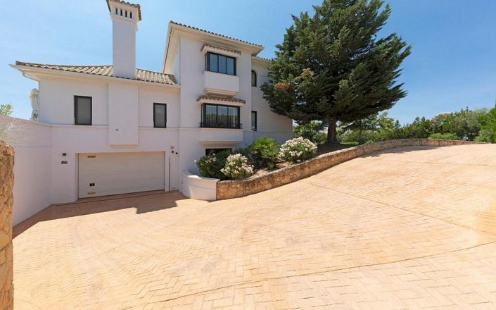Image No.15-6 Bed Villa for sale