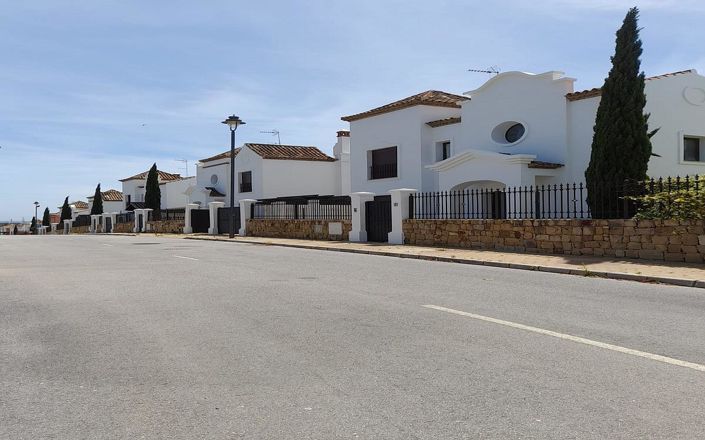 Image No.17-3 Bed Villa for sale