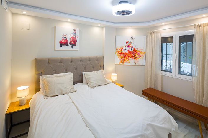 Image No.12-2 Bed Apartment for sale