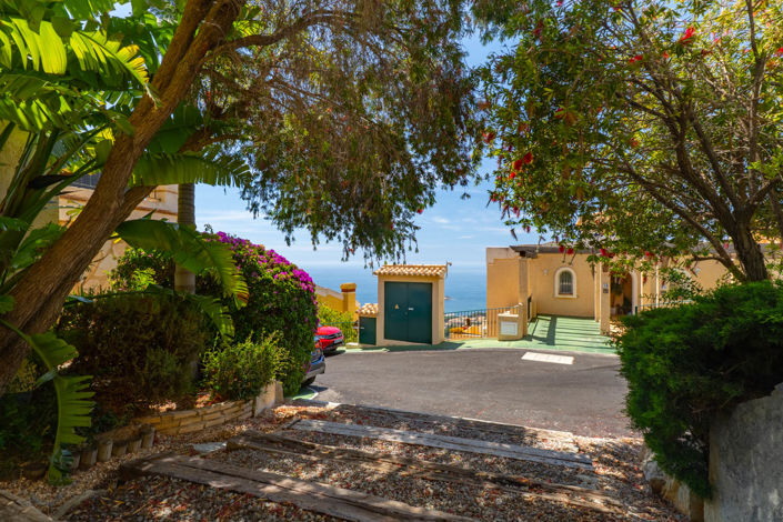 Image No.33-2 Bed Villa for sale